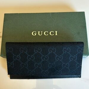 Gucci black checkbook holder